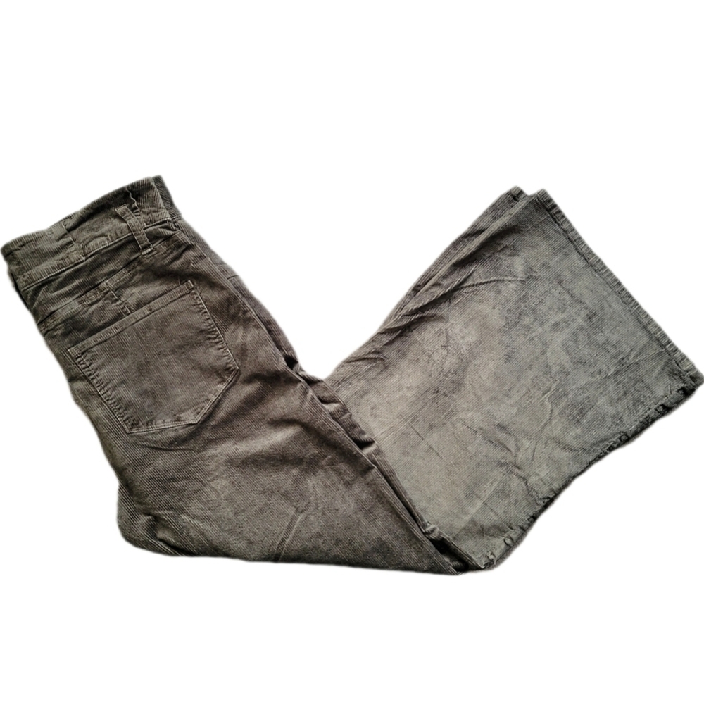 Paige // Women's Anessa Corduroy High-Rise Crop Wide-Leg Jeans / Olive / Size 28